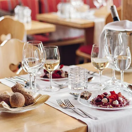 3100 Kulmhotel Gornergrat Отель Церматт